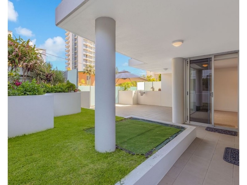 102/215 Boundary Street, Rainbow Bay QLD 4225