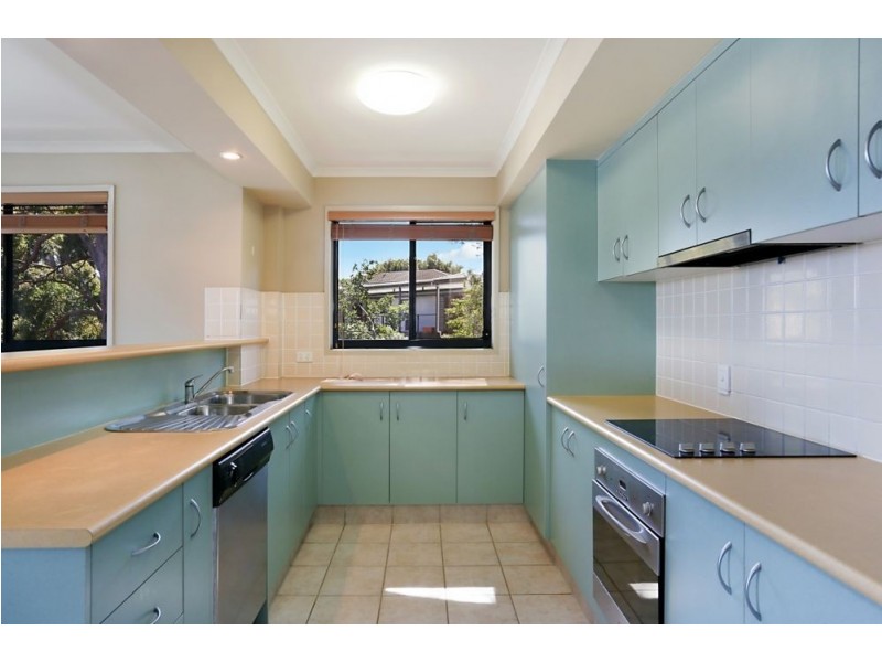 12/7 Stapylton Street, Coolangatta QLD 4225
