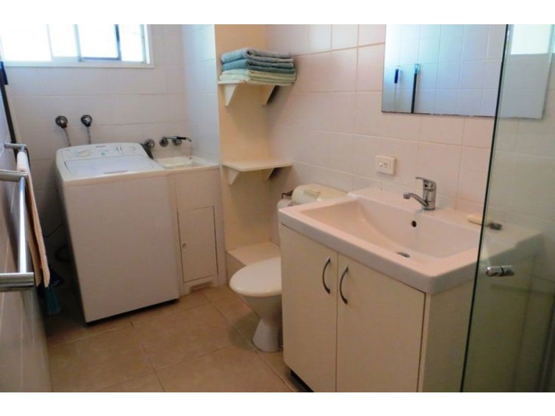 13/28 “White Caps” Miles Street, Kirra QLD 4225