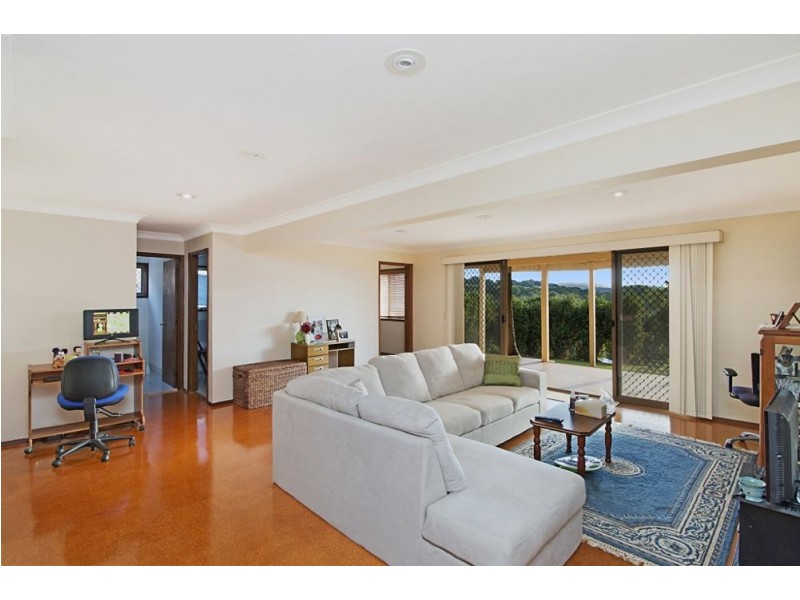 72 Warringa Drive, Bilambil Heights NSW 2486