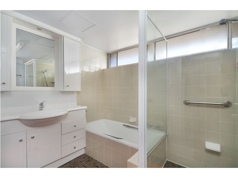 12/32 “Summit House” Powell Crescent, Coolangatta QLD 4225
