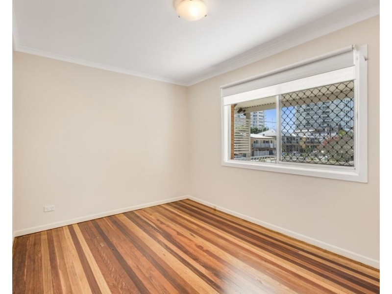 6/16 Haig Street, Kirra QLD 4225