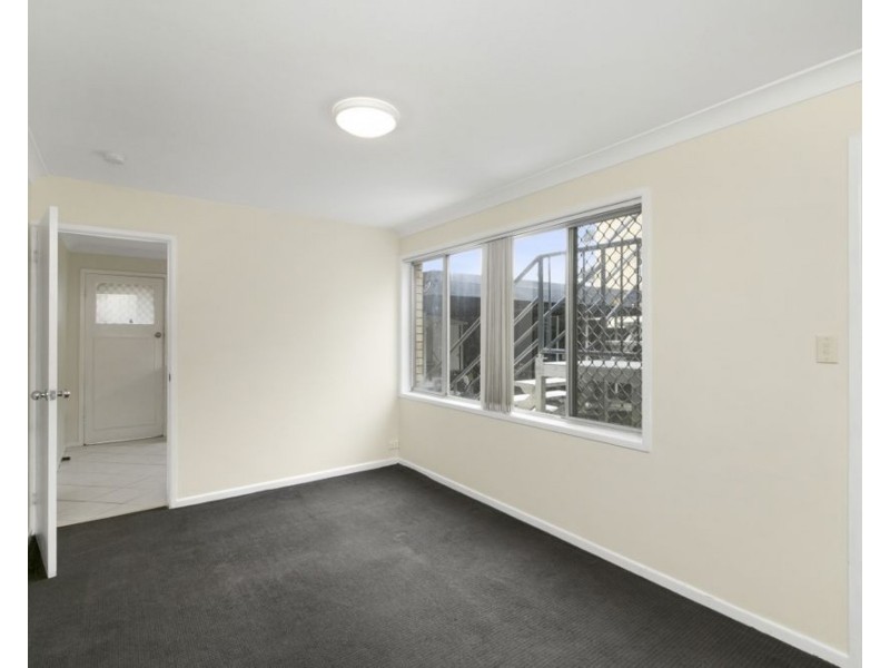 2/51 Winston Street, Kirra QLD 4225
