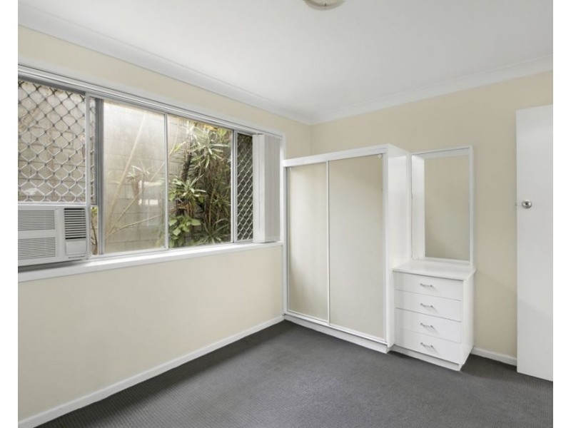 2/51 Winston Street, Kirra QLD 4225