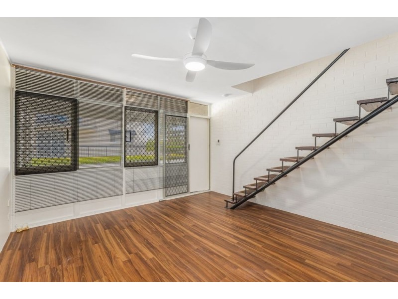 2/74 Pacific Parade, Bilinga QLD 4225