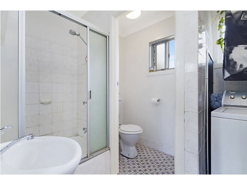 8/20 Rutledge Street, Coolangatta QLD 4225