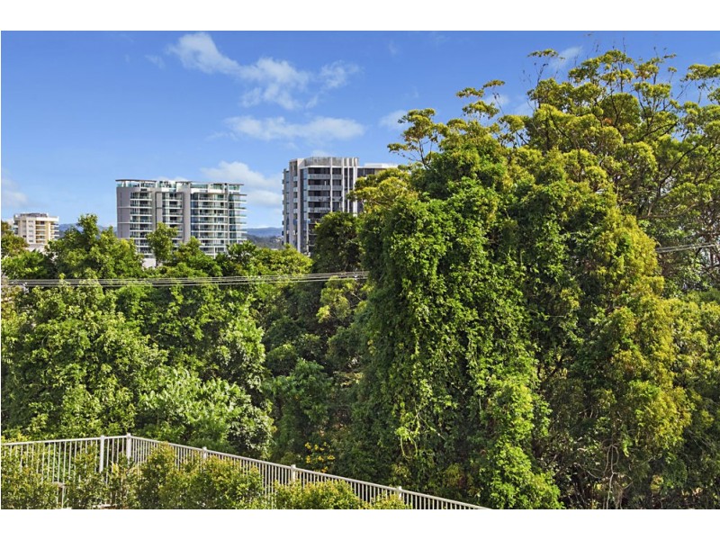 8/20 Rutledge Street, Coolangatta QLD 4225