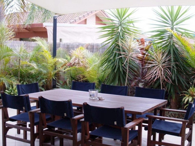 2/5 Bali Ave, Palm Beach QLD 4221