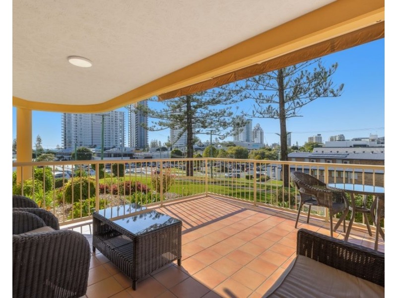 1/43 Mclean Street, Coolangatta QLD 4225