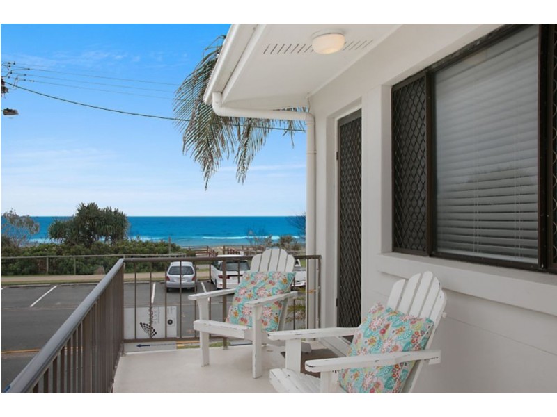 2/204 Pacific Parade, Bilinga QLD 4225