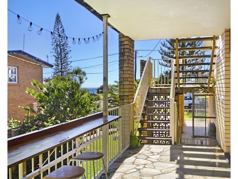 2/88 Pacific Parade, Bilinga QLD 4225