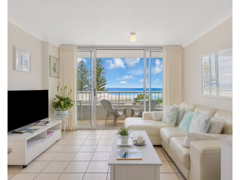 8/5 Ward Street, Rainbow Bay QLD 4225