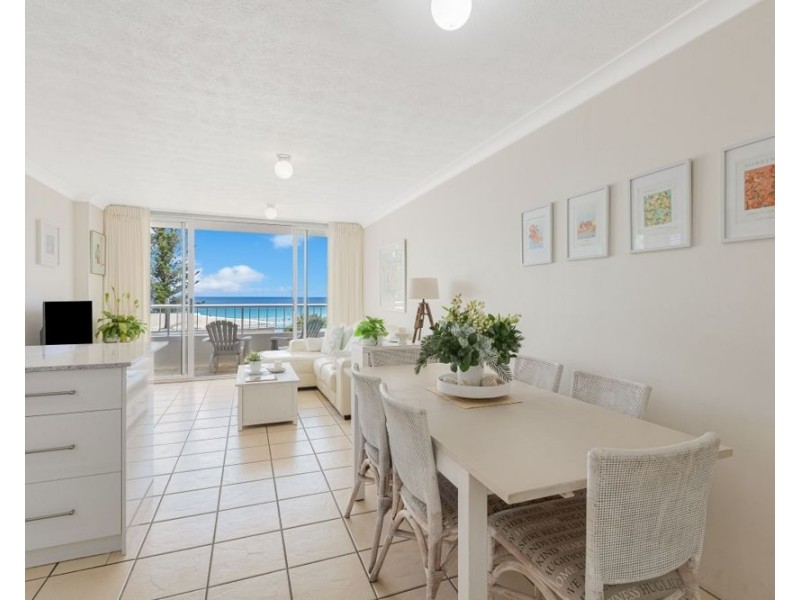 8/5 Ward Street, Rainbow Bay QLD 4225