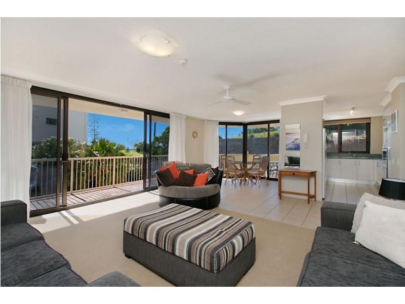 6/3 Eden Avenue, Rainbow Bay QLD 4225
