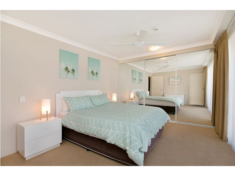 6/3 Eden Avenue, Rainbow Bay QLD 4225