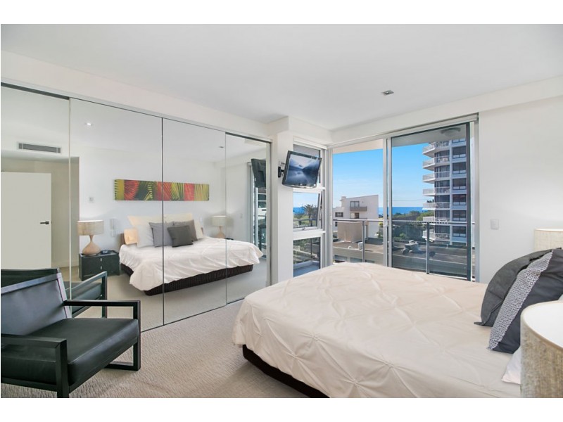 6/11 Eden Avenue, Rainbow Bay QLD 4225