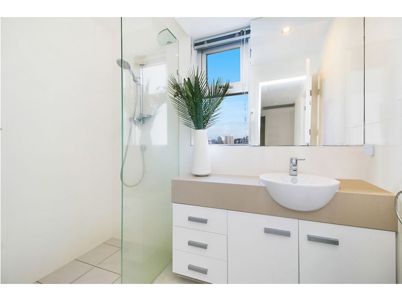 6/11 Eden Avenue, Rainbow Bay QLD 4225