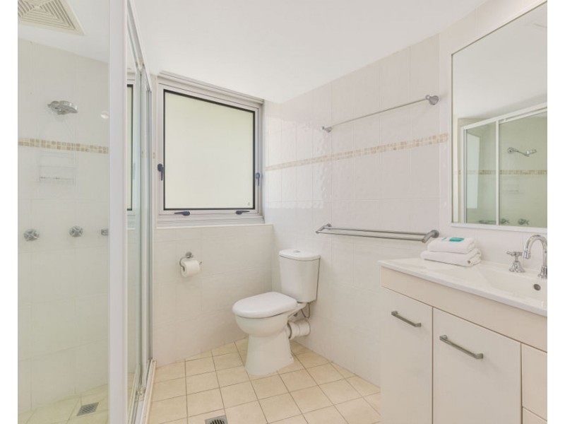 22/180 Marine Parade, Coolangatta QLD 4225