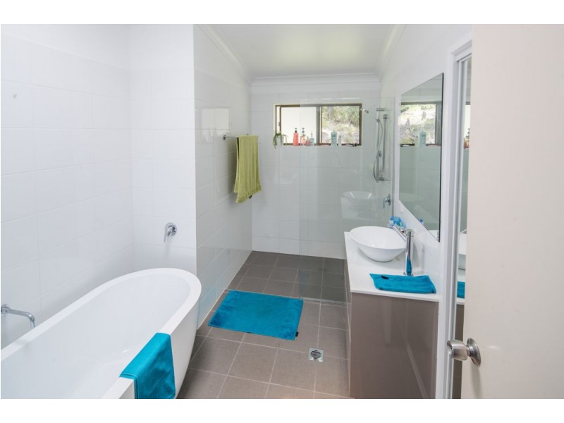 271 Austinville Road, Mudgeeraba QLD 4213