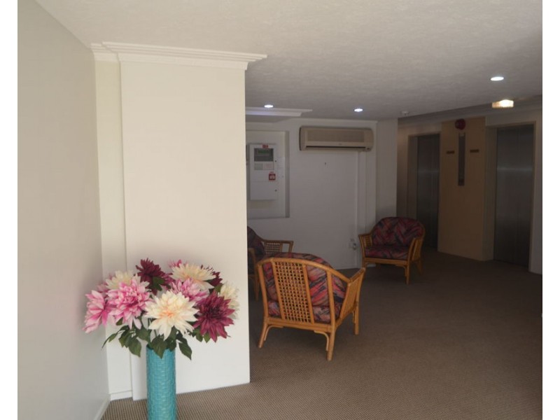 4/23 Garrick Street, Coolangatta QLD 4225