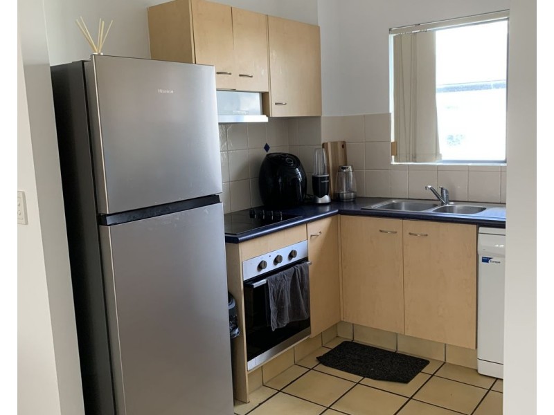 29/5 Hill Street  “Bella Mare Beachside Apartments”, Coolangatta QLD 4225