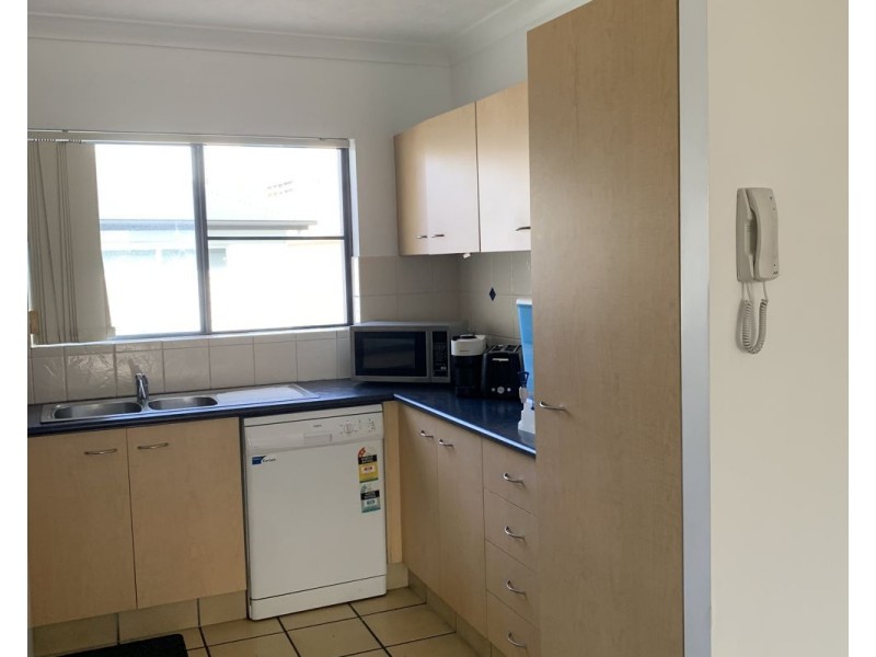 29/5 Hill Street  “Bella Mare Beachside Apartments”, Coolangatta QLD 4225