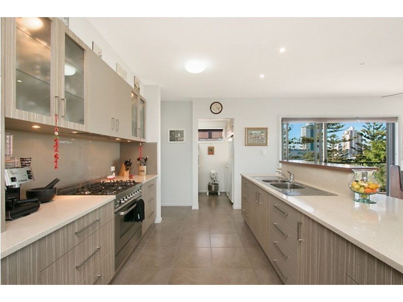 39 Dutton Street, Coolangatta QLD 4225