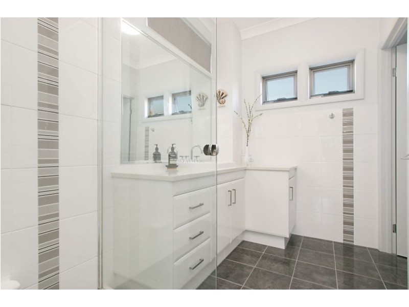 39 Dutton Street, Coolangatta QLD 4225