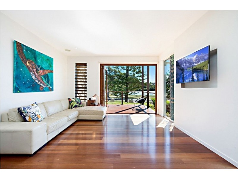 33 Fingal Road, Fingal Head NSW 2487