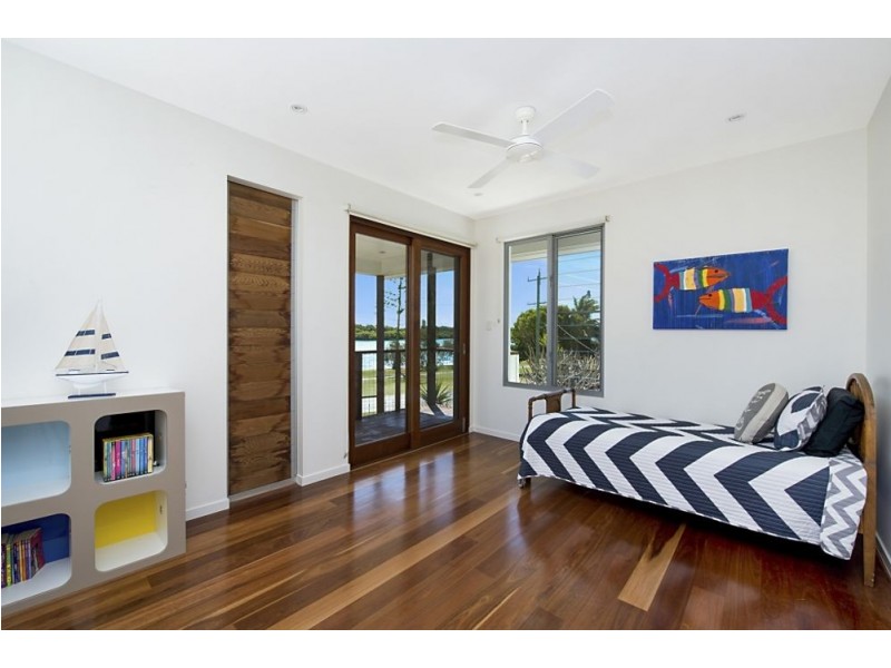 33 Fingal Road, Fingal Head NSW 2487