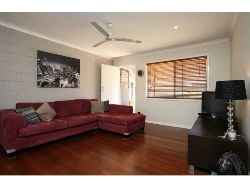 4/27 Coolangatta Road, Kirra QLD 4225