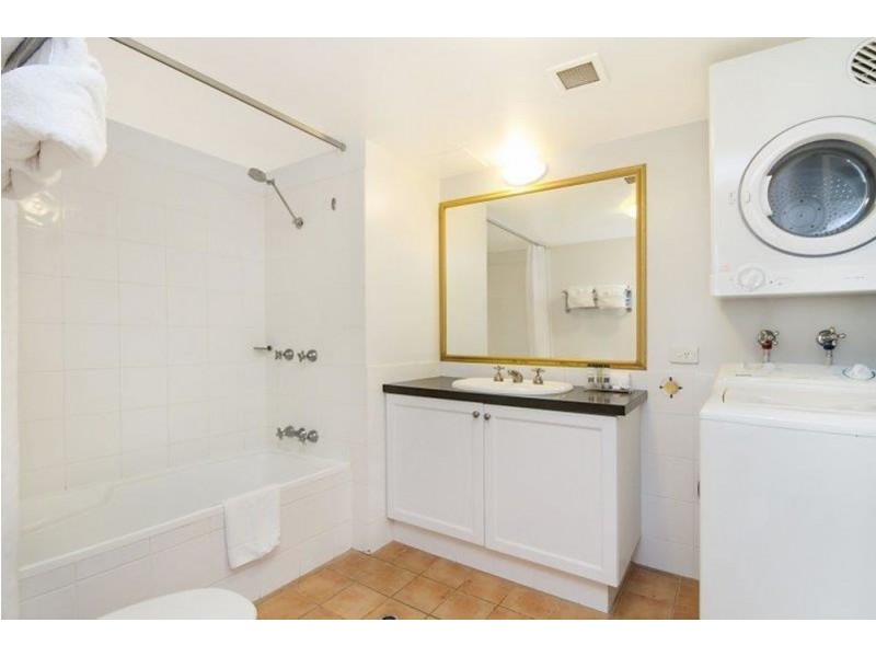 310/99 Griffith Street, Coolangatta QLD 4225