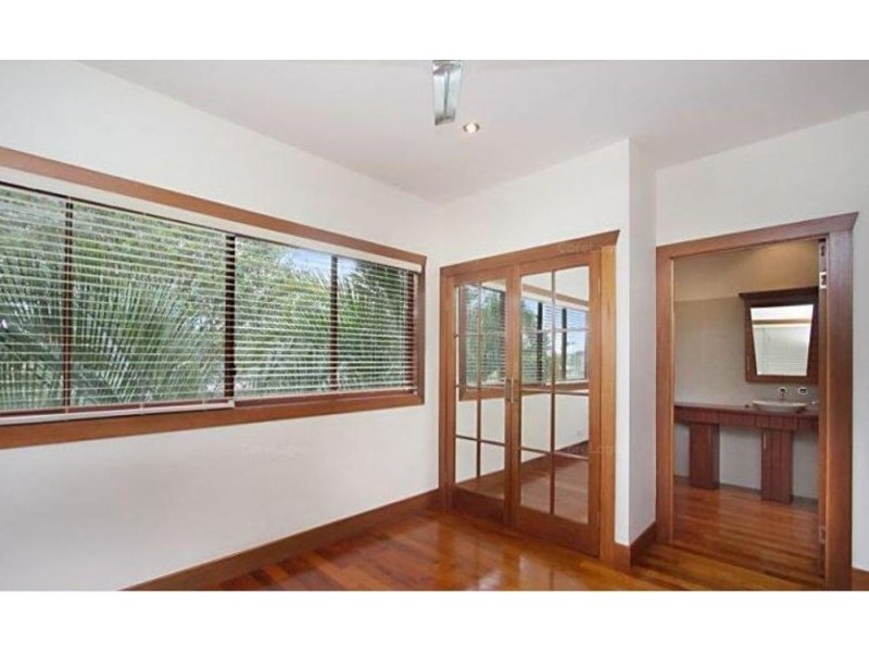 4/87 Golden Four Drive, Bilinga QLD 4225