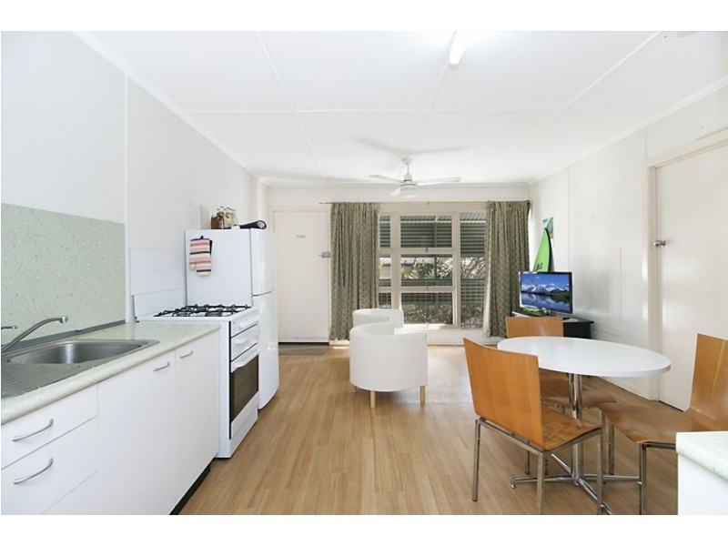 50 Eden Avenue, Coolangatta QLD 4225