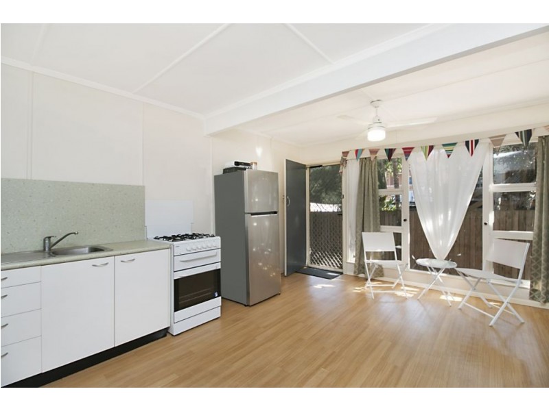 50 Eden Avenue, Coolangatta QLD 4225