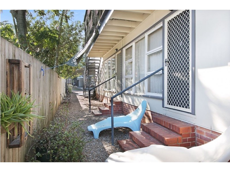 50 Eden Avenue, Coolangatta QLD 4225