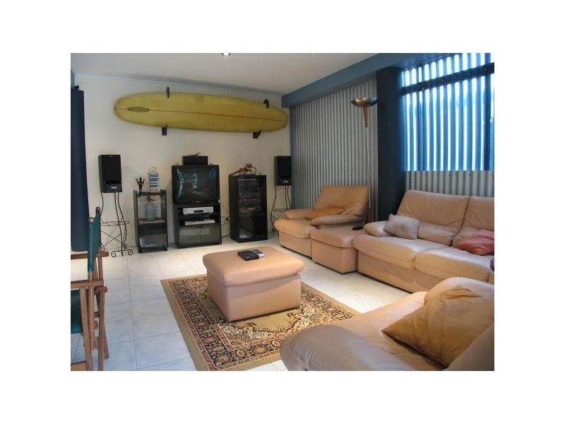 2/80 Mclean Street, Coolangatta QLD 4225