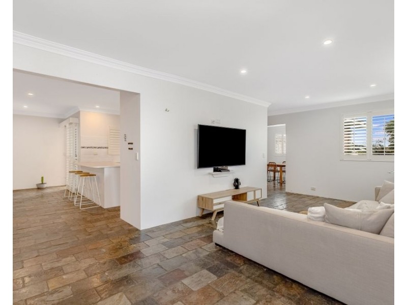 15 Warringa Drive, Bilambil Heights NSW 2486