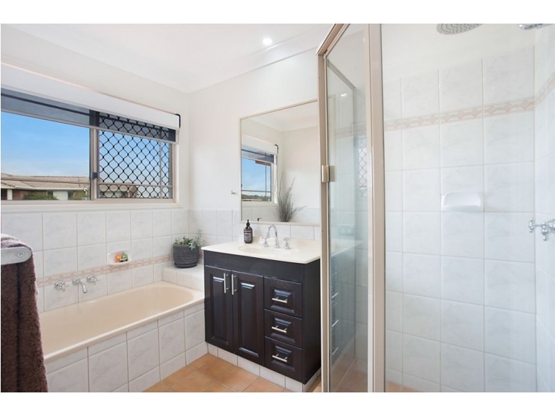 4 Karingal Avenue, Bilambil Heights NSW 2486