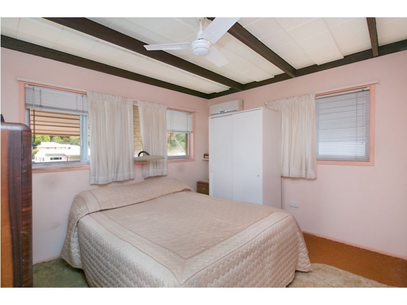 84 Dutton Street, Coolangatta QLD 4225