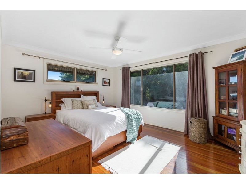 6 St Andrews Way, Banora Point NSW 2486