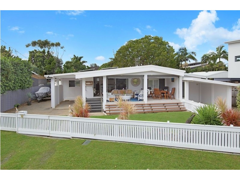 24 Fingal Road, Fingal Head NSW 2487
