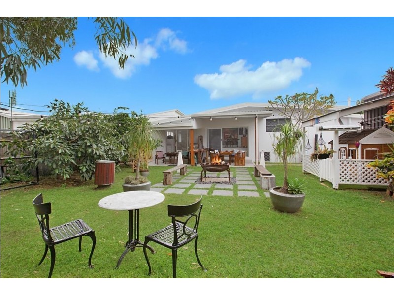 24 Fingal Road, Fingal Head NSW 2487