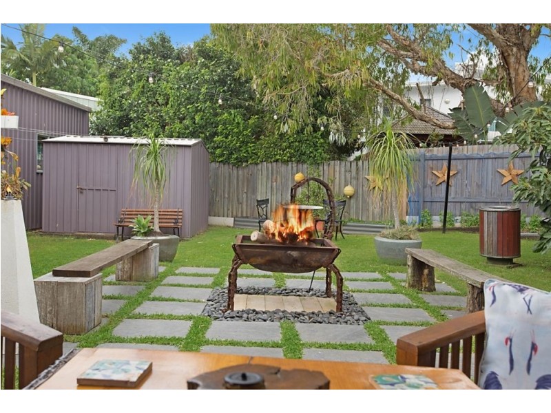 24 Fingal Road, Fingal Head NSW 2487