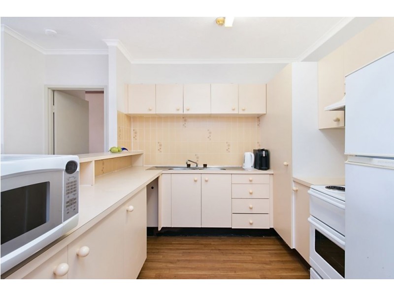 2/22 Boundary Street, Rainbow Bay QLD 4225