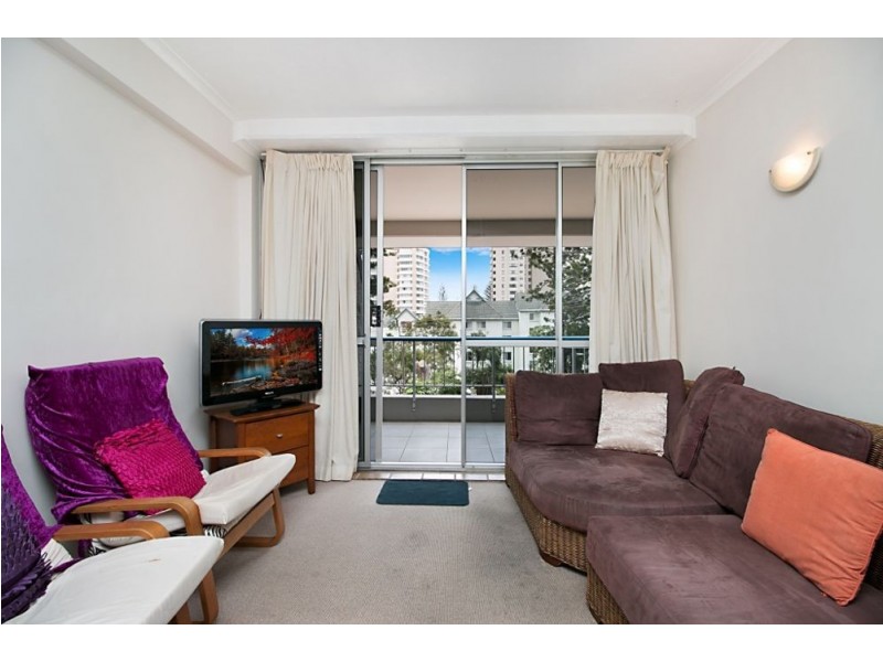 2/22 Boundary Street, Rainbow Bay QLD 4225