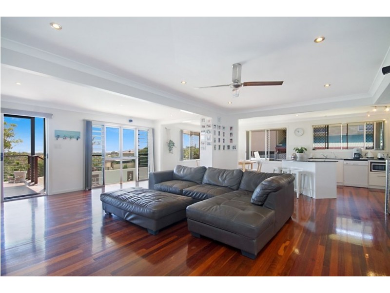 14 Laura Street, Banora Point NSW 2486