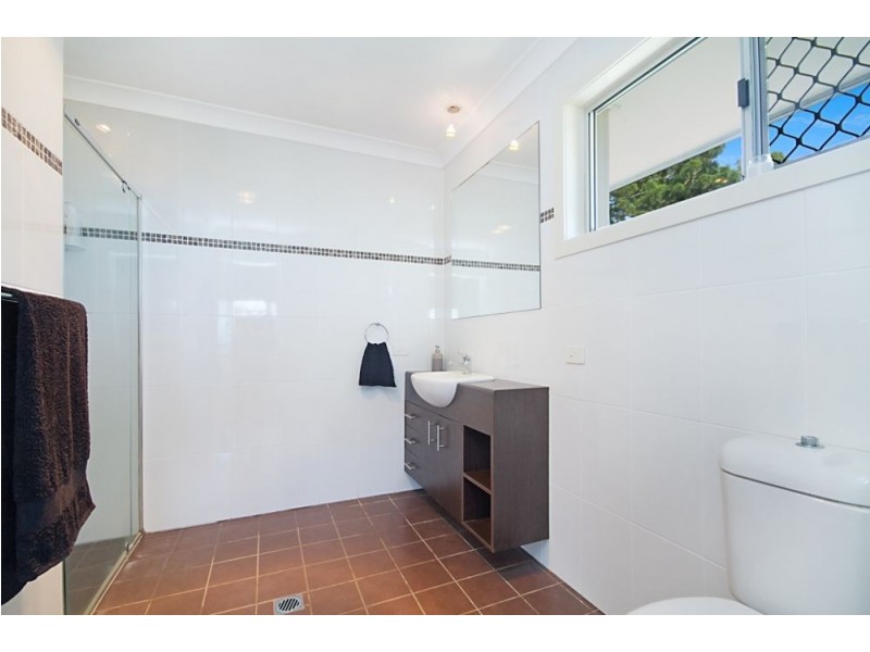 14 Laura Street, Banora Point NSW 2486