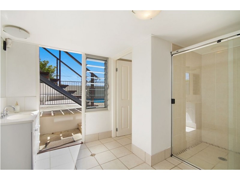 14 Laura Street, Banora Point NSW 2486