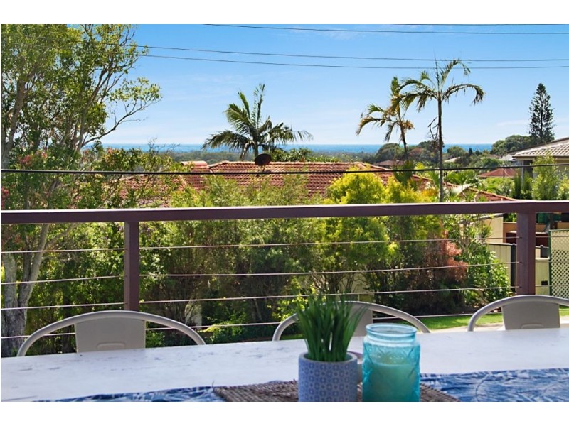 14 Laura Street, Banora Point NSW 2486